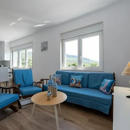 Apartment - 2 Bedrooms - 60212 *